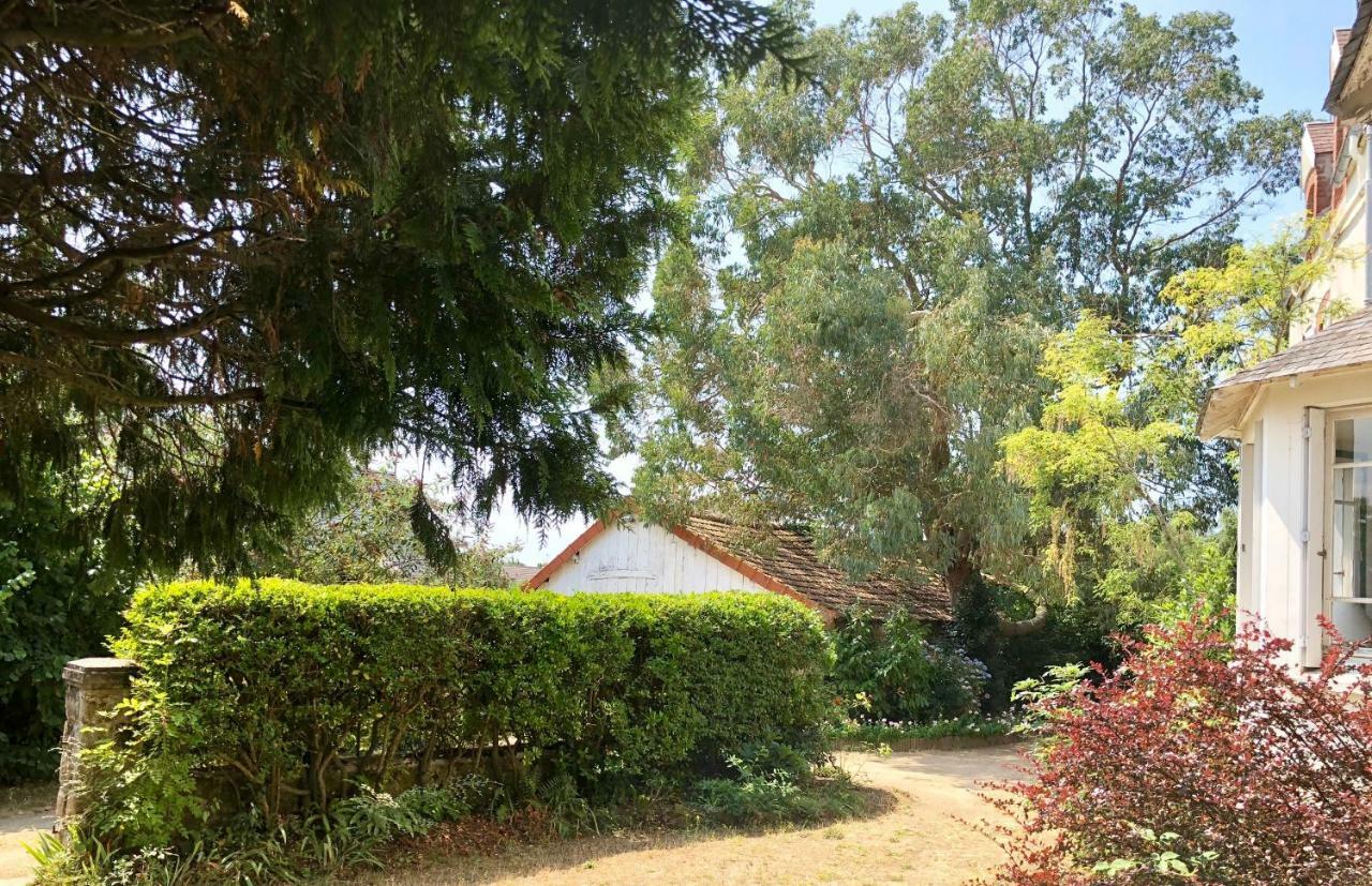Villa "Le Vieux Nid" Carolles Exterior foto
